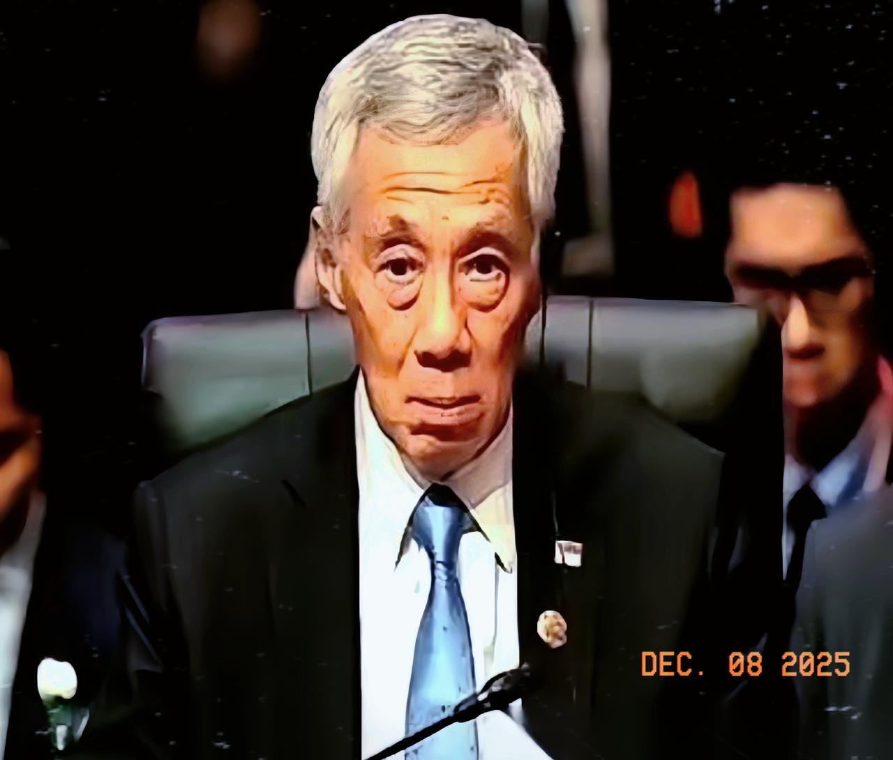 新加坡的“过路费”生意，被海南洋浦港釜底抽薪。新加坡估计怎么也想不通。舒舒服