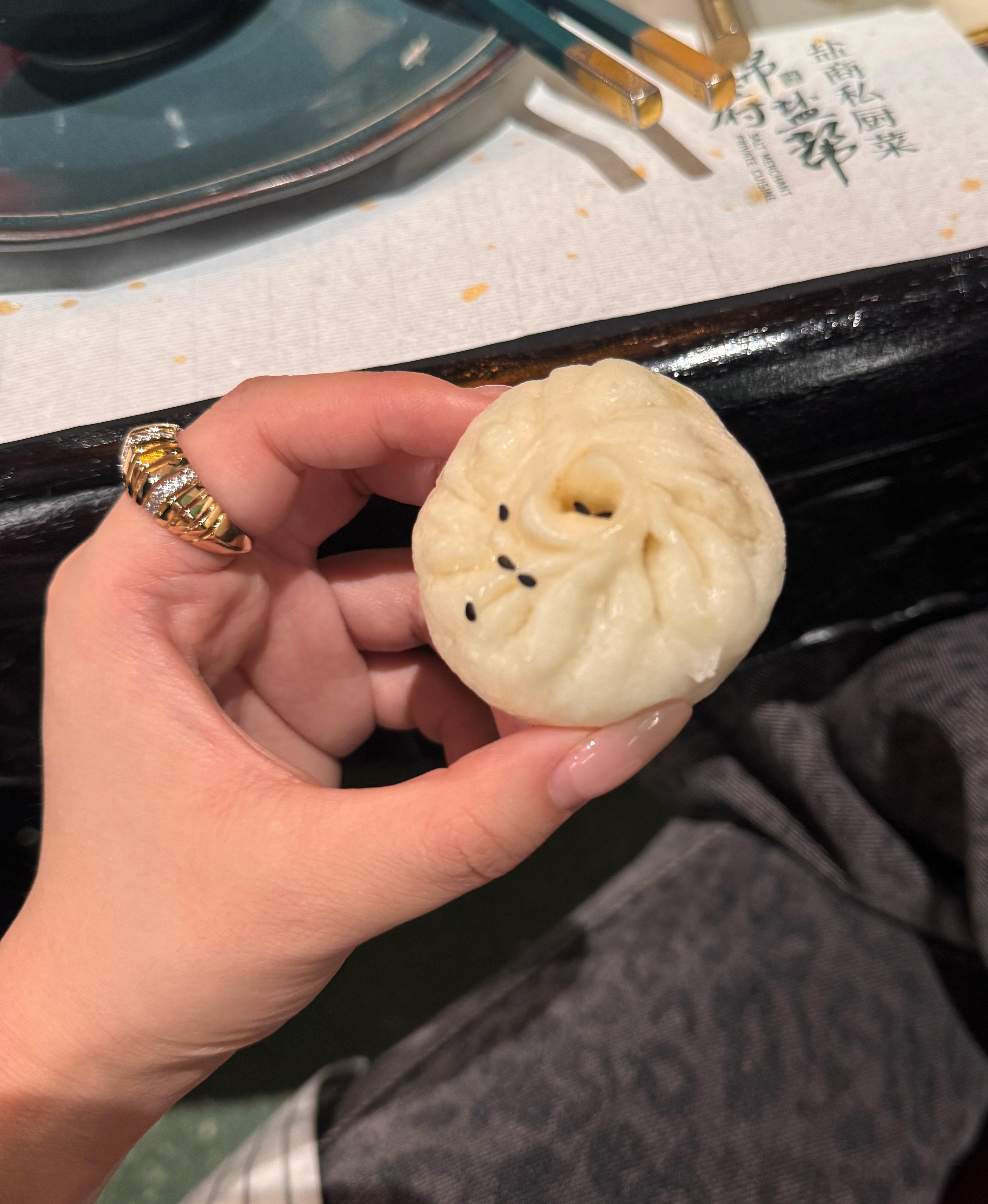 没有碳水，我可怎么活[doge]咱们就是说一口炫一个！​​​