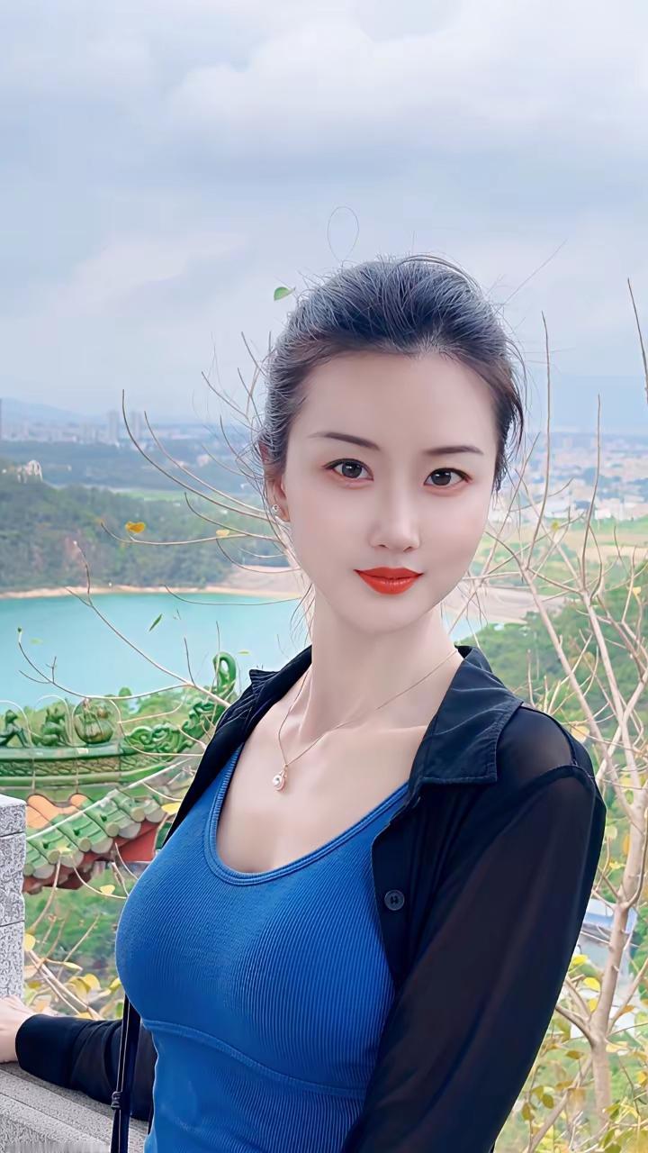 元气满满的一天，从山间美景开始！🌿