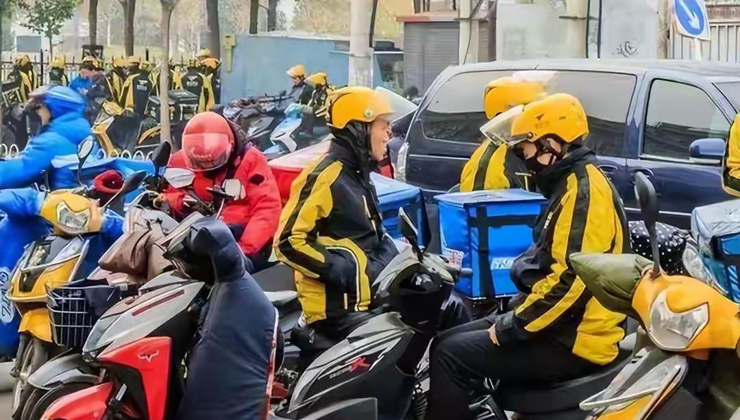 刷到新闻说美团一年亏了234亿，京东外卖亏了466亿，阿里砸了500亿还没见着回