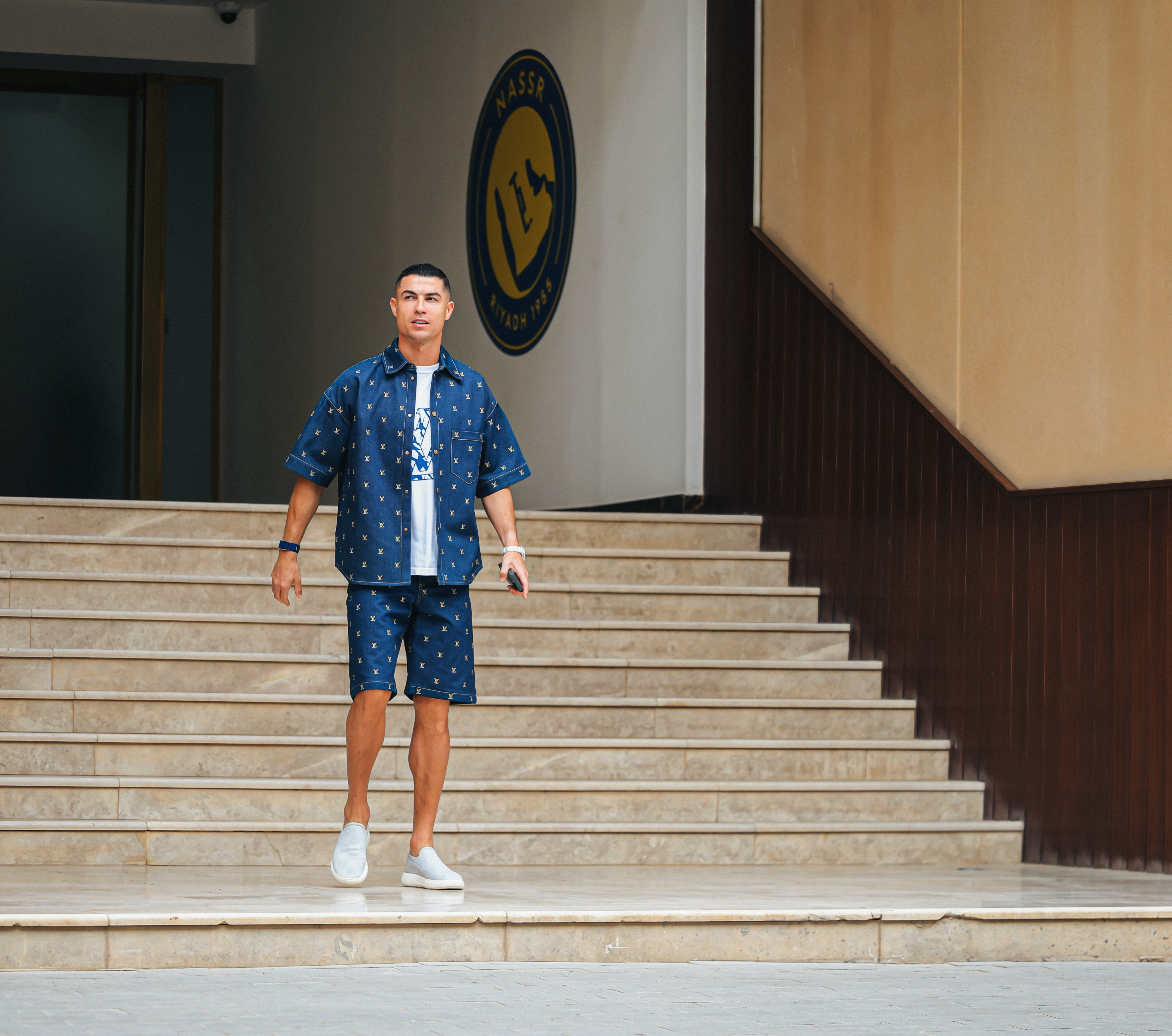 C罗确认返回利雅得🛑据“利雅得体育报”相关消息称，葡萄牙球星、前锋兼利雅得