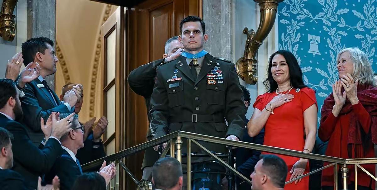 一条腿没了，还是连下半身也没了。接下来就看家庭能维持多久，老婆会不会离婚，然后变