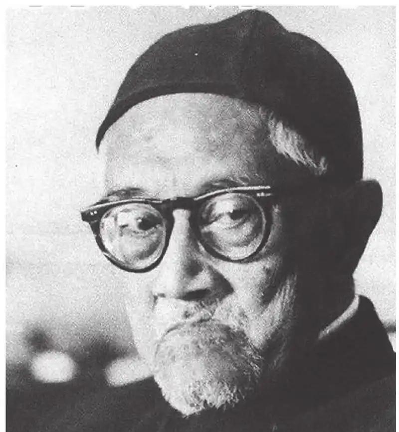 🌛1983年，梁漱溟说，他心中最敬佩的中国人是毛泽东主席，毛主席功在统一中