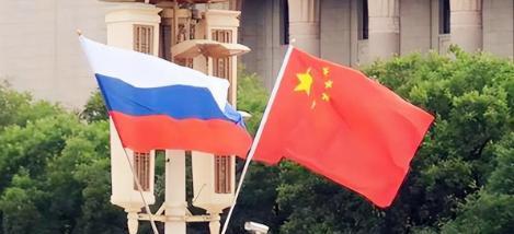 俄罗斯年轻人疯狂追捧中国！中文保姆、国产豪车成新时尚，西方彻底失宠？