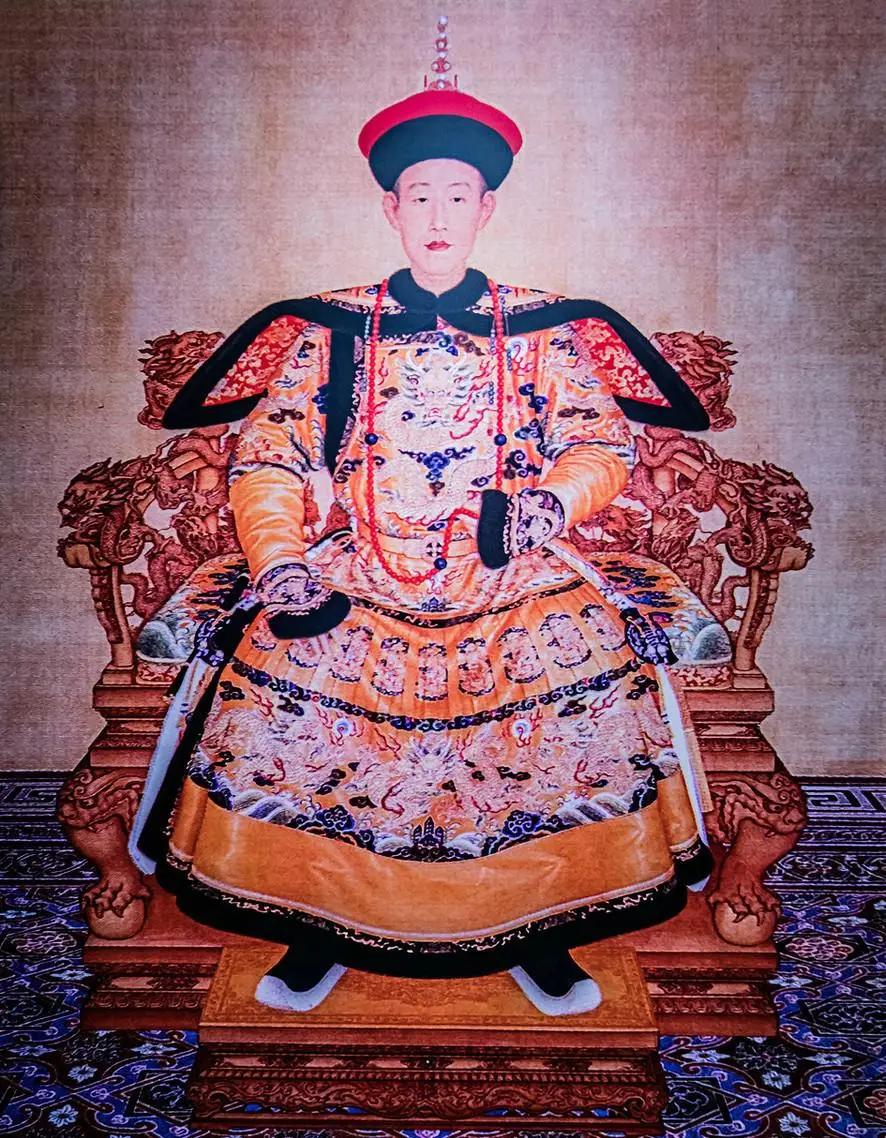 乾隆一生册立三位皇后，其中唯有原配孝贤纯皇后是其毕生挚爱，二人夫妻情深，孝贤皇后