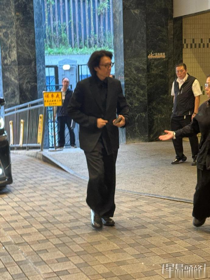 许绍雄今日设灵，佘诗曼、黄子华、黄宗泽、谭俊彦、邱礼涛、黎耀祥、麦长青、杜琪峯等