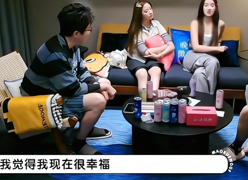 王玉雯说自己把注意力拉到自己身上特别轻松，要允许它过去！王玉雯:“因为自己老后