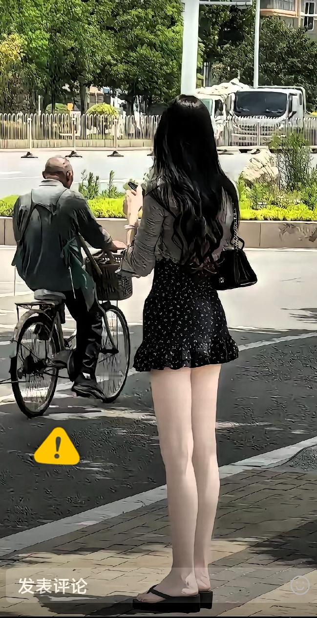 相亲饭桌上，几句话直接把气氛降到冰点。女方开口提起：“我前男友一年收入100万