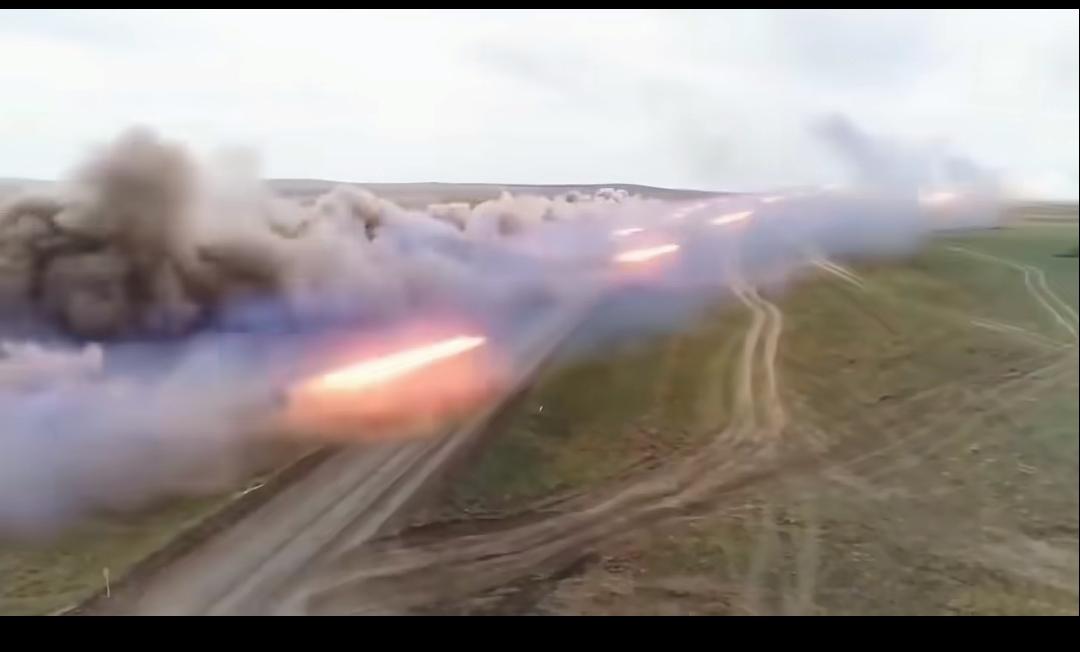 泰国，柬埔寨只是买几套，而且弹药只被两次装填。这好家伙，不到一分钟，把一个中等国