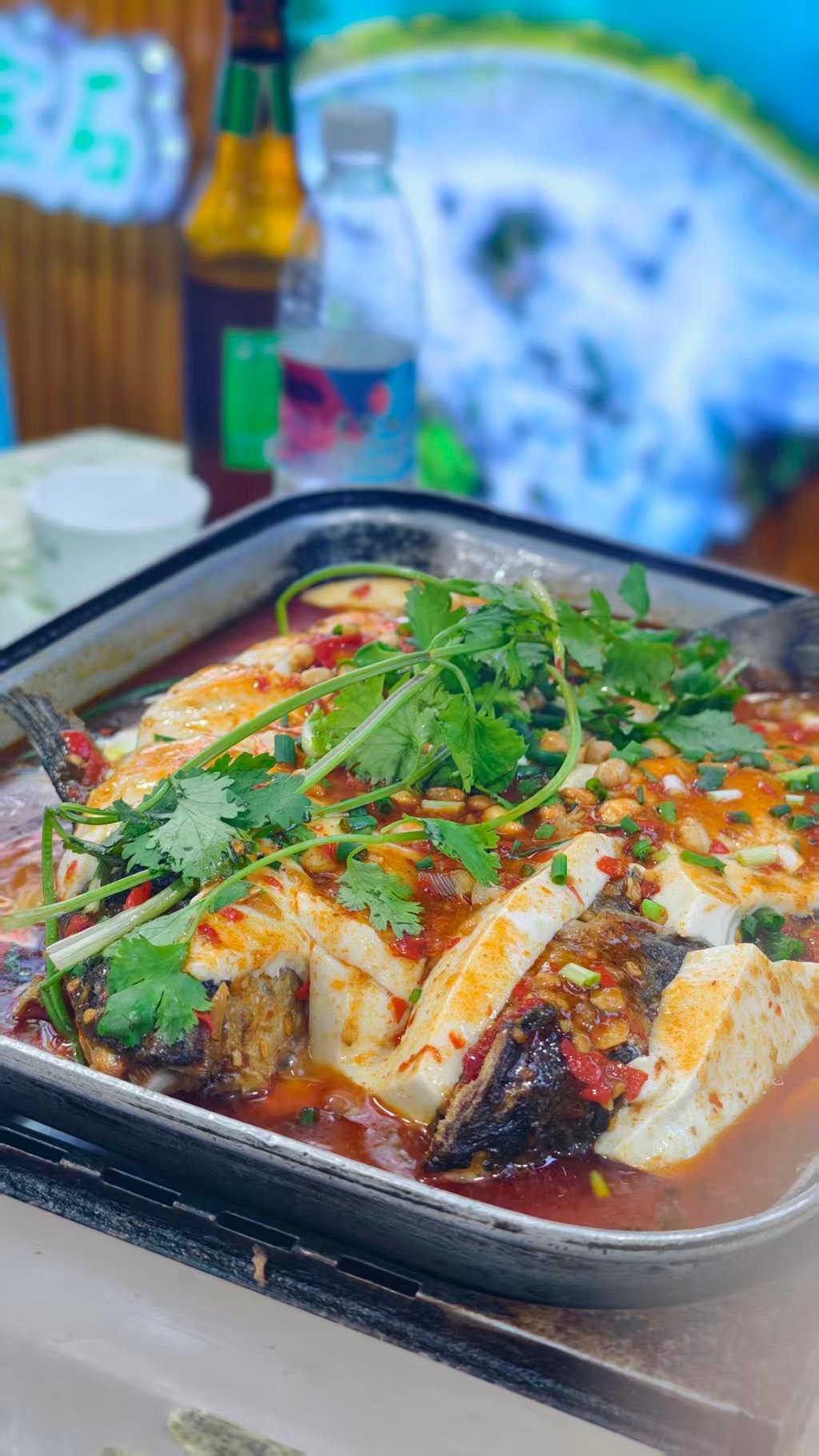 来到荔波，那必须尝尝当地的豆花烤鱼。黔南·荔波古镇