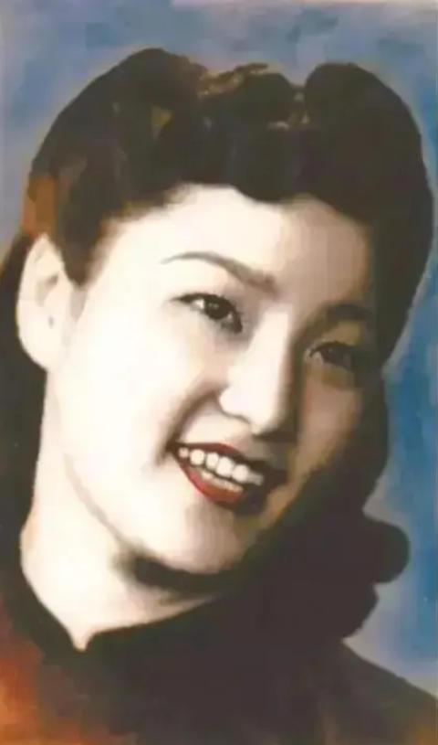 1942年，日军夜袭远征军野战医院，杀了3名女护士，次日一早，女护士方寿纯提议：