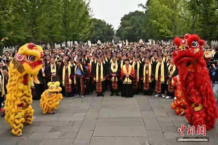 9月22日晚，第十五届世界王氏恳亲联谊大会欢迎晚宴在太原举行，紧接着23日大会正