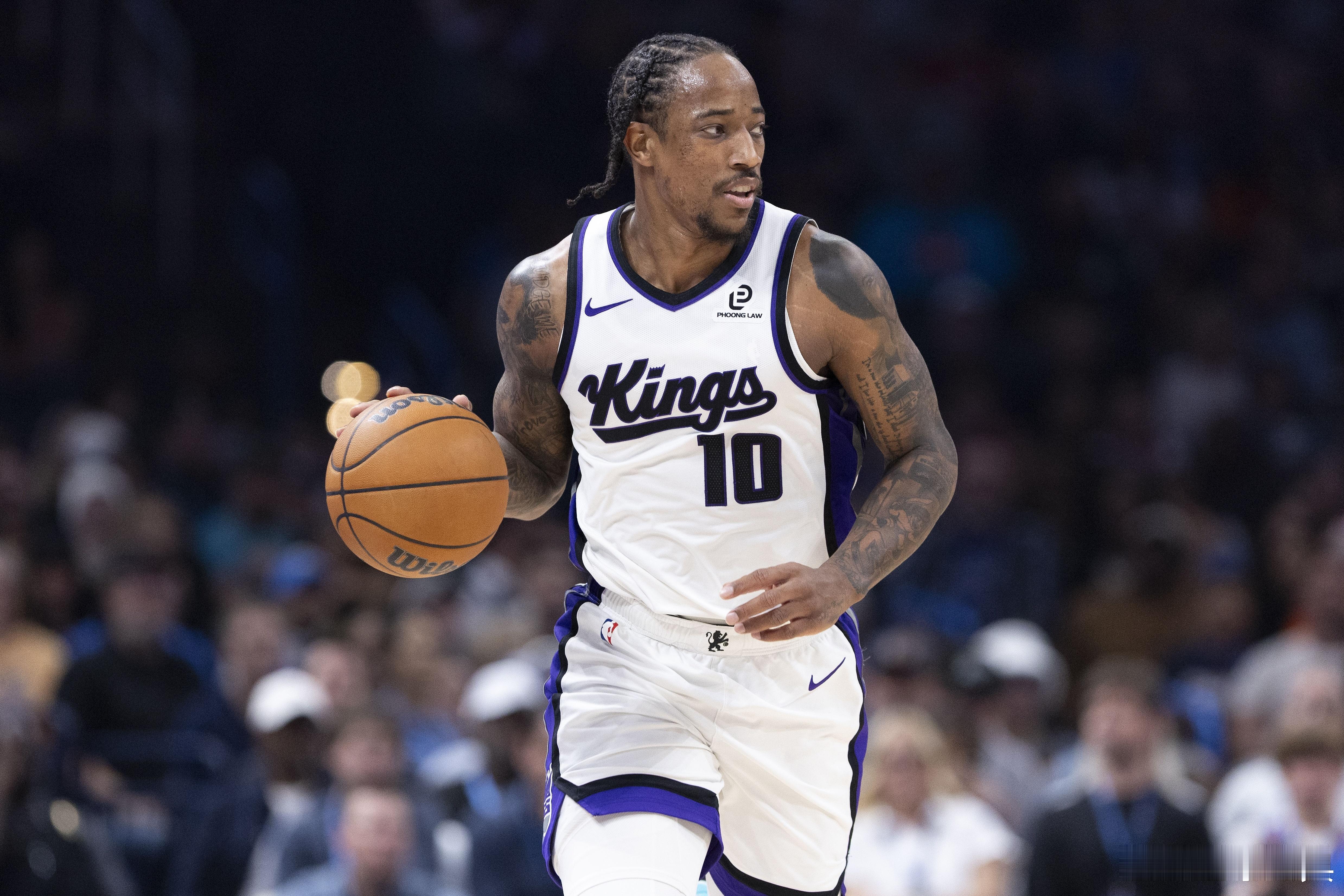 国王超市开张！据TA名记SamAmick报道，德罗赞￼受到了快船￼的关注！德罗