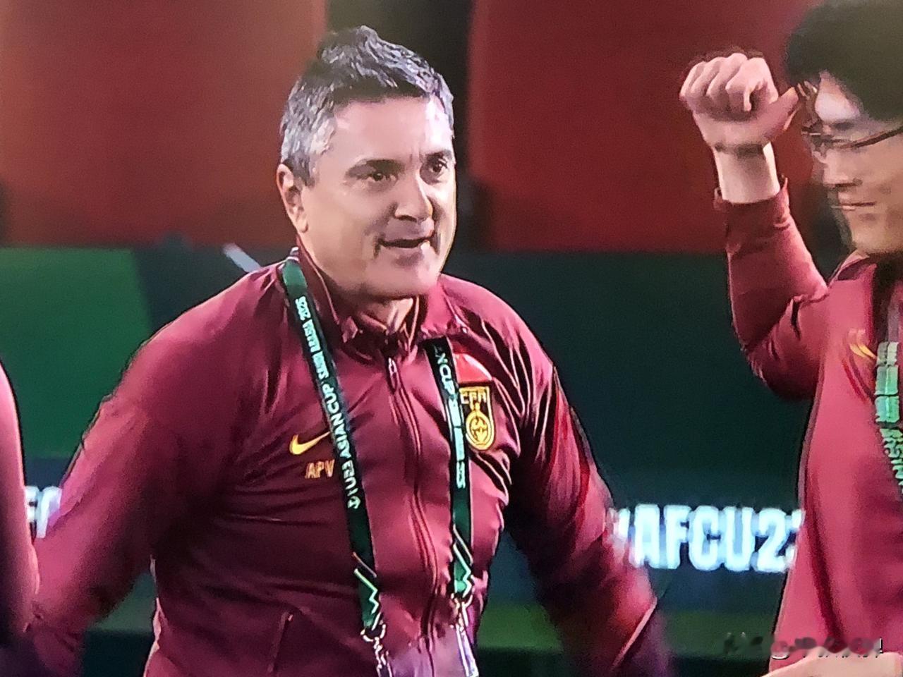 U23中越半决赛酣畅淋漓。3:0中国队打垮了越南队。六星大战，五星完胜。U23中