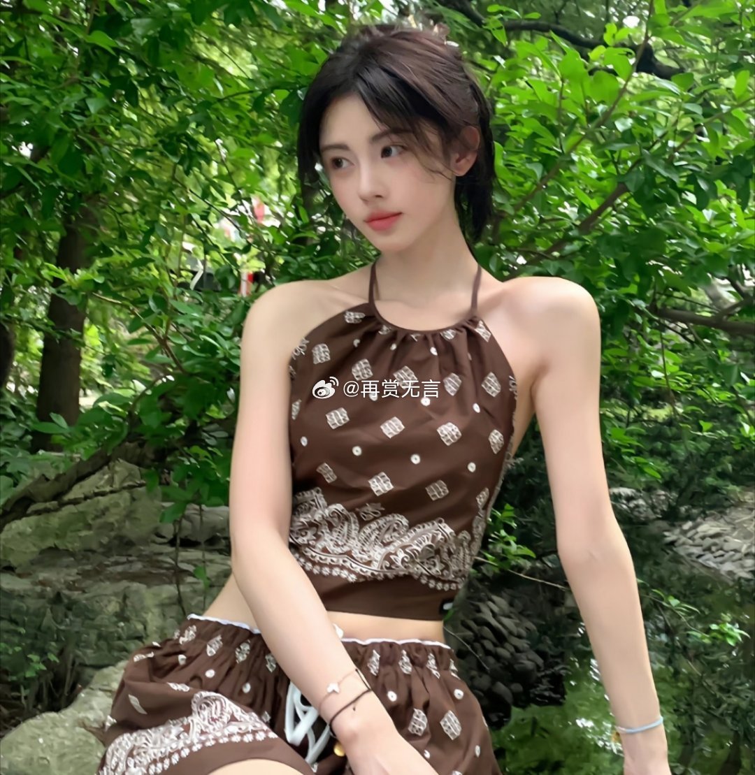 🍉新丽大女主剧，电视剧《灯花笑》备案状态，拟定即将开机。女主人选盯上了鞠婧祎领