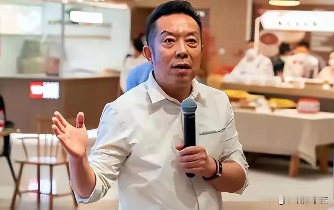 我有预感,餐饮行业这次真的要变天了!因为这次事件最大的影响,不是一家餐厅的营