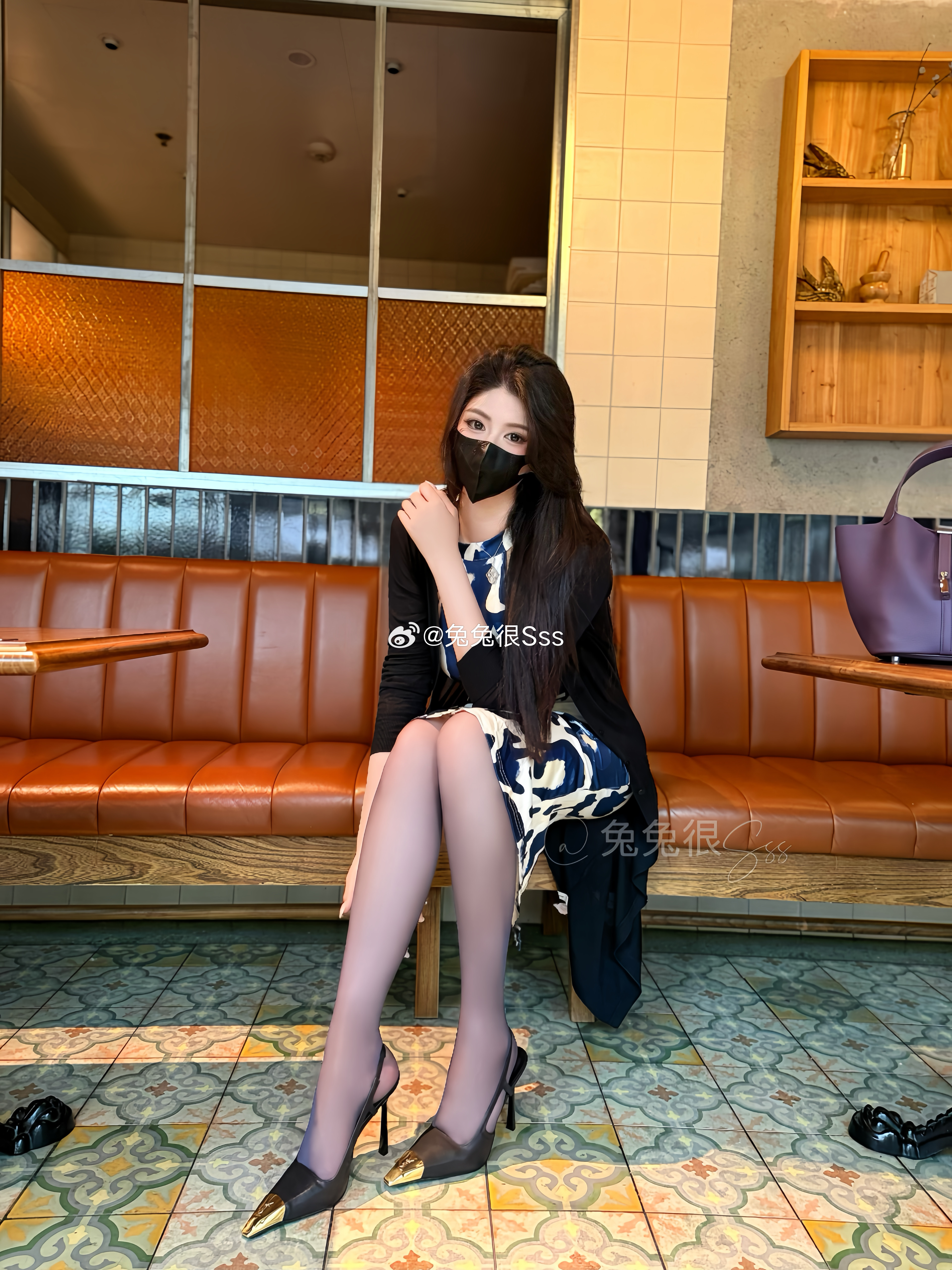 我什么样女人味就什么样喽今天穿什么涞觅润丝​​​