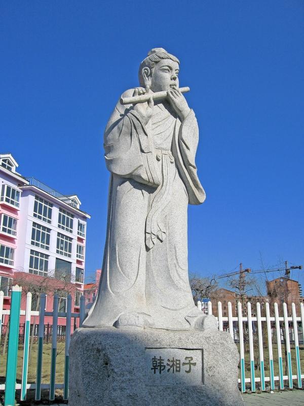 中国古代神话故事那可太多了。像“八仙过海”就很经典，它源自道教文化，铁拐李、汉钟