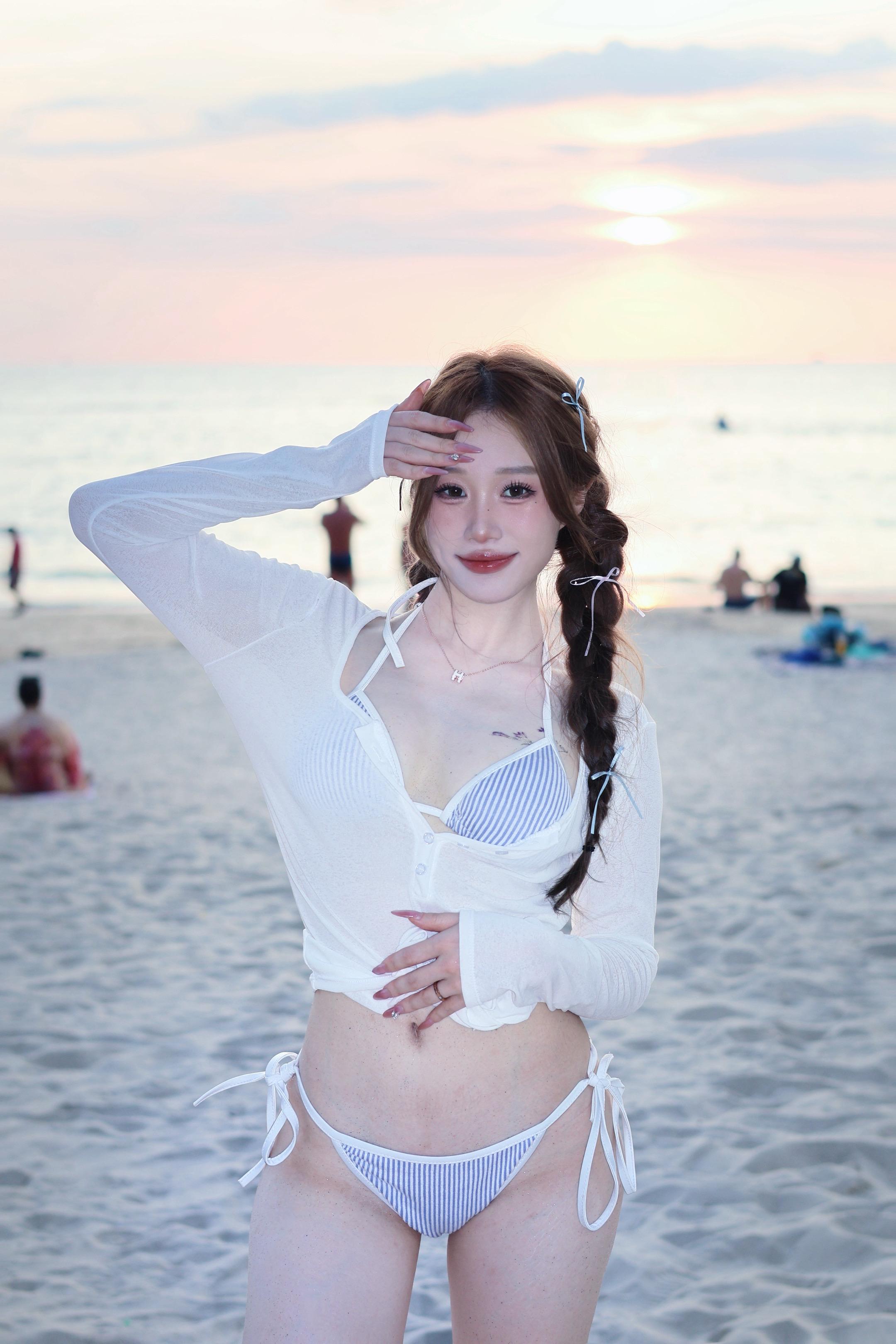 海边正常穿搭 泳裝 夏日海边