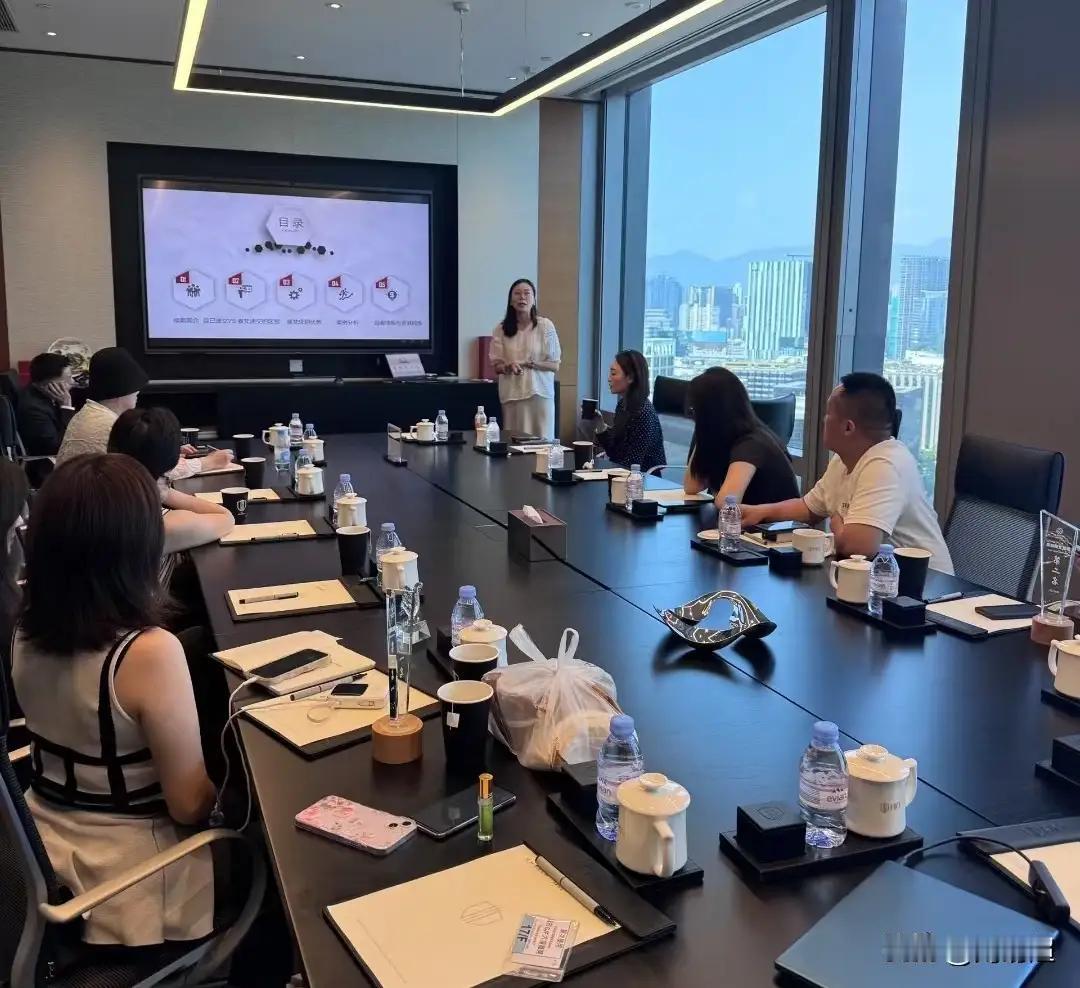 你遇到过这些“狠招”吗？老板逼员工离职的那些招数大揭秘！嘿，朋友们，职场中总