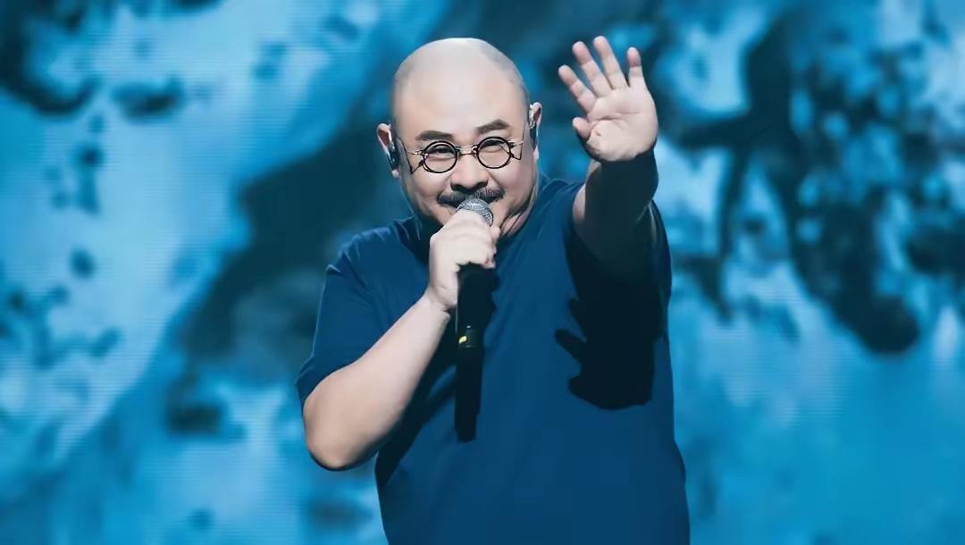 央媒发声了！刀郎不该被神化，更不该被捧杀🤔刀郎又被推上风口浪尖了。