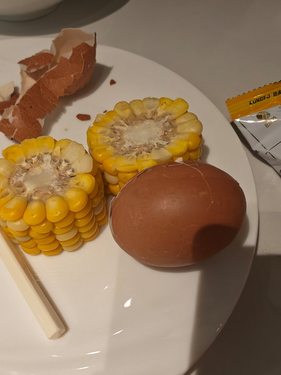 不知道为啥，在休息室吃泡面感觉格外香深圳