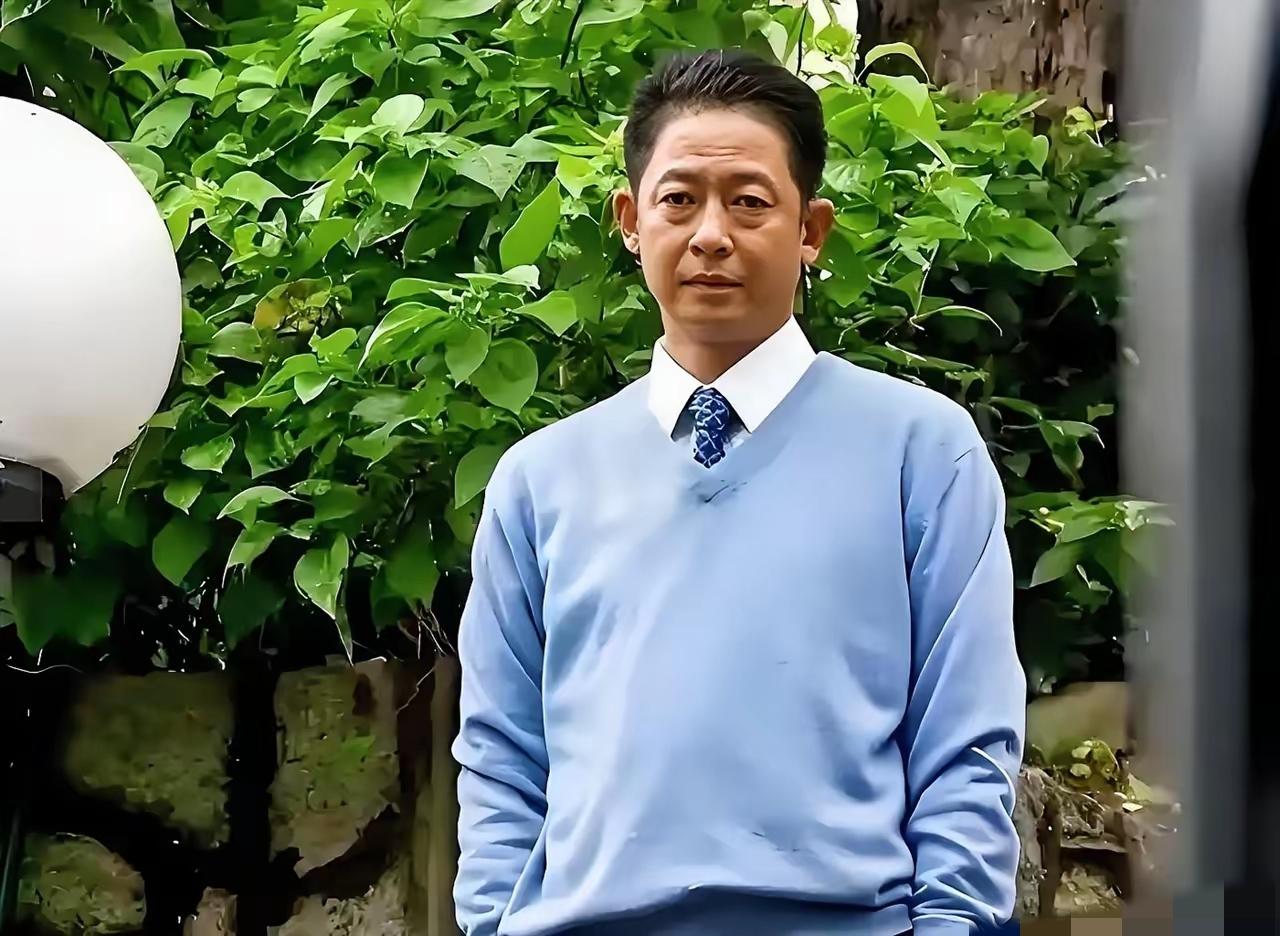 王志文的一段台词值得深思：“和女人玩，如果你发现她漂亮，情商又高，说话滴水不漏，