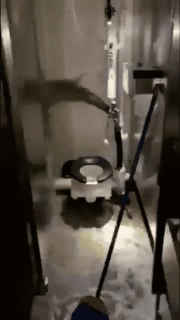 真的是万能的互联网啊，有了互联网，什么秘密都藏不住福特号航母上的官兵，早就已经