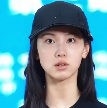 陈都灵素颜照，颜值如何？​​​