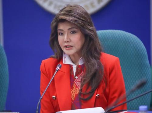 菲律宾这次是真的硬气起来了，当地时间4月22号，现任总统马科斯的亲姐姐、参议员伊