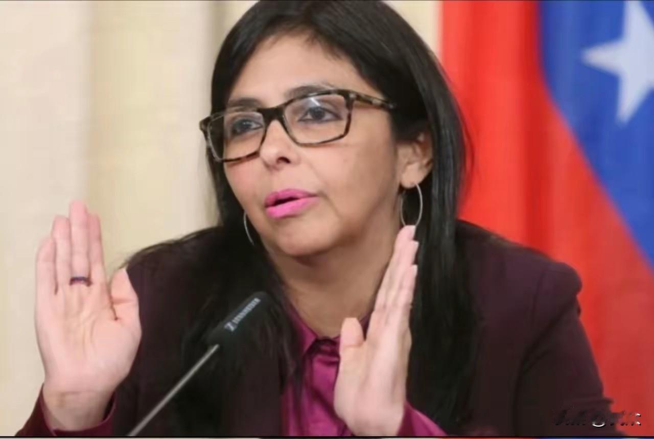 老头子的如意算盘，这次怕是要砸在加拉加斯的地板上了。还没来得及开香槟庆祝，委