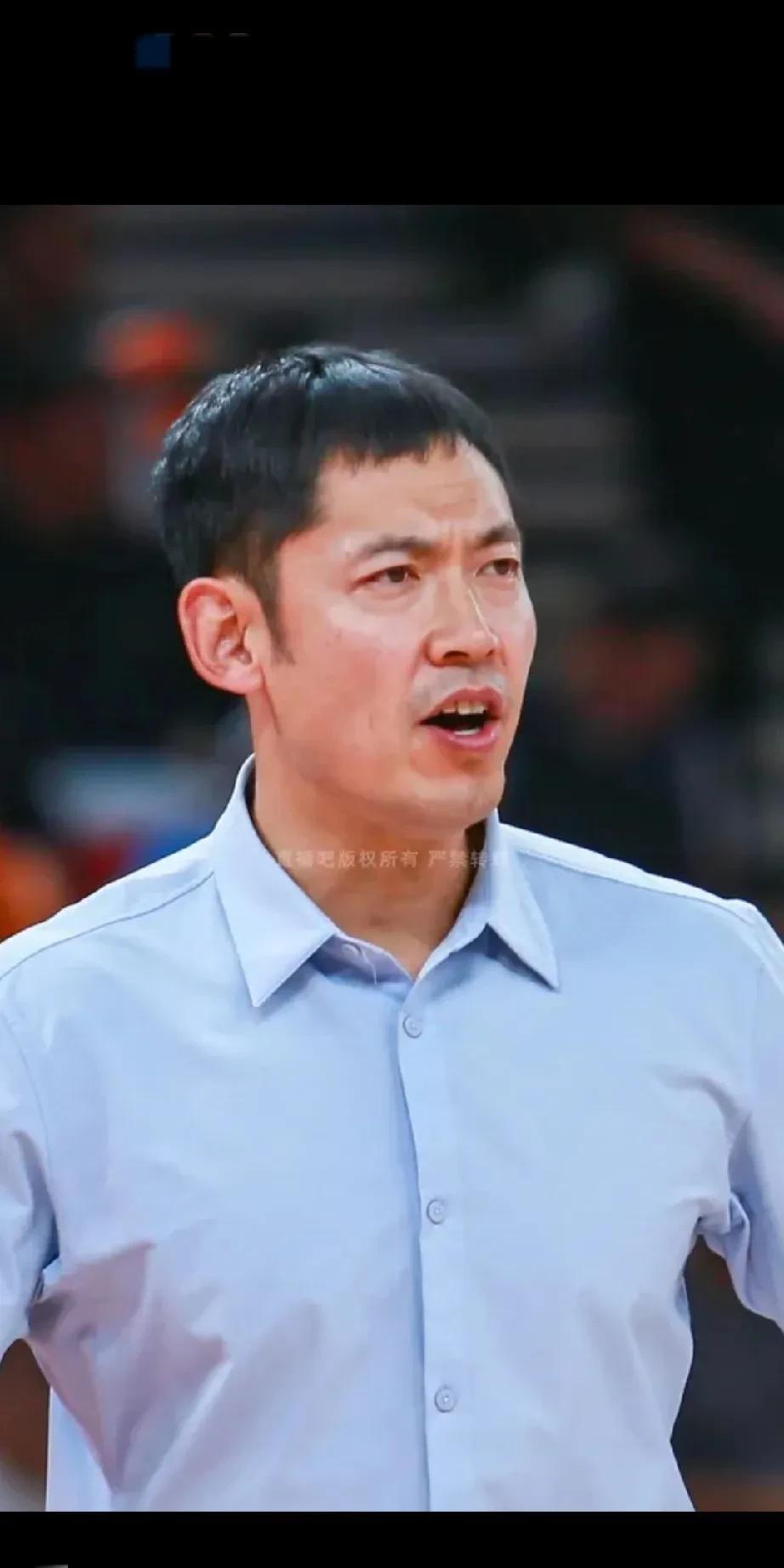 怕啥来啥，上赛季杜峰被张庆鹏三杀，下赛季广东队又多一个死对头。张庆鹏入主比天津队