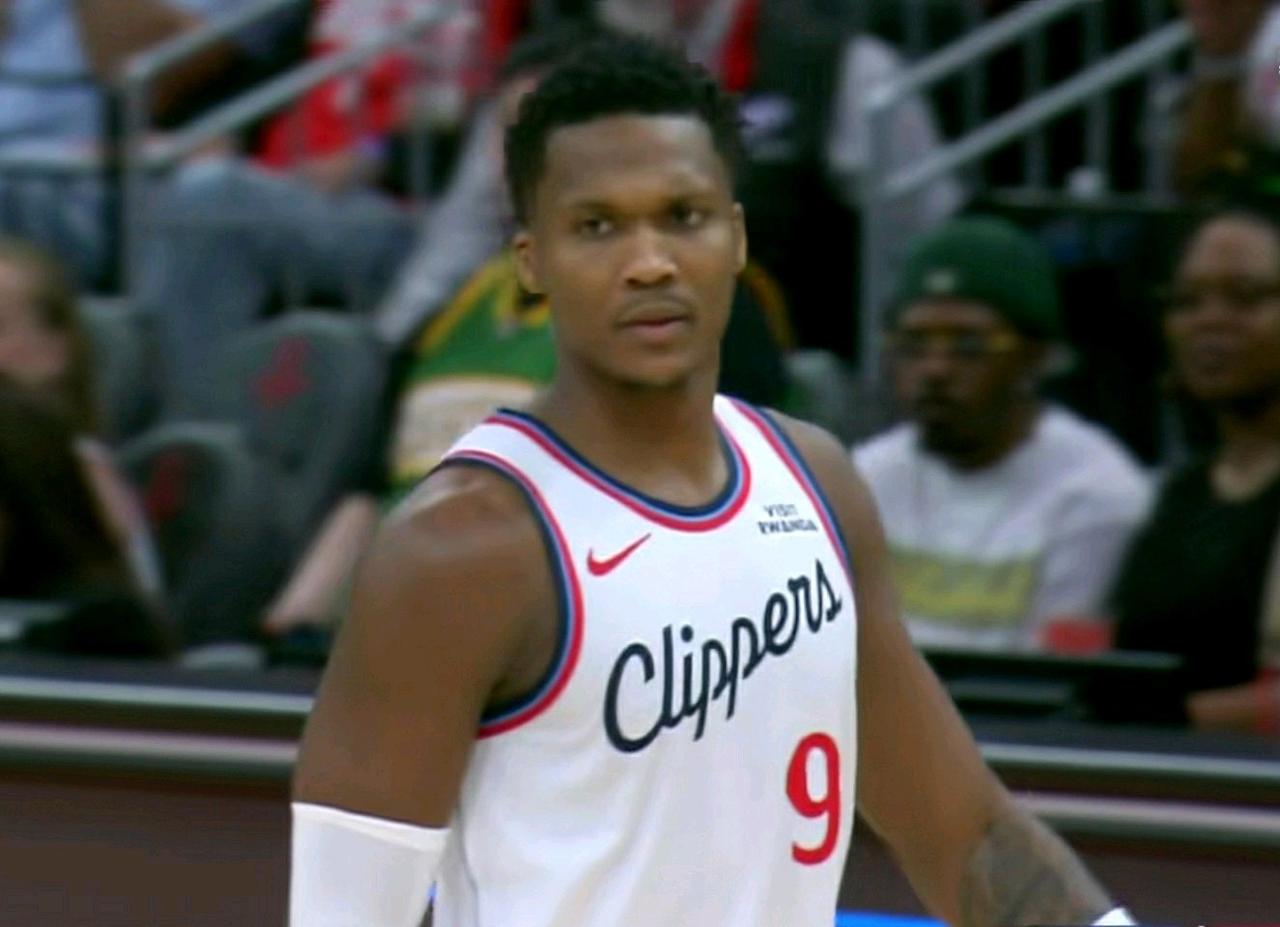 快船新援马瑟林首秀有点惊艳，但能不能打出来取决于泰伦卢了！在快船客场挑战火箭的比