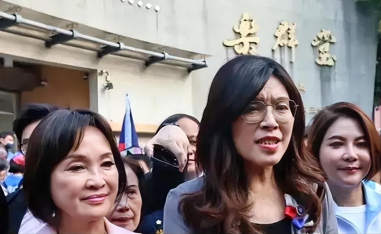 铁票不铁了？高雄最新民调大逆转，这道裂缝藏着最真实的人心铁票不铁了？高雄最