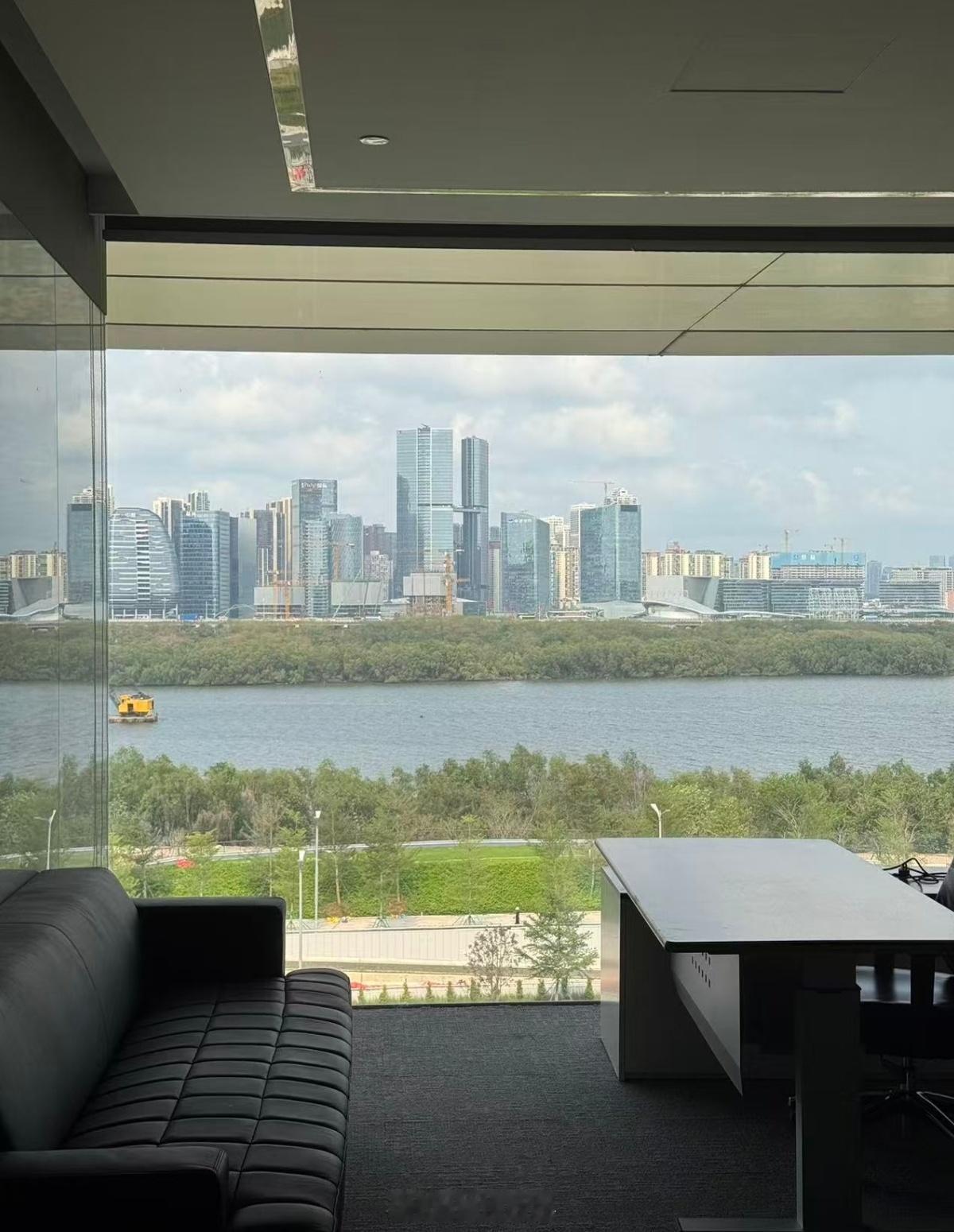 腾讯现在不少都要上岛了，科兴空了不少。。就是现在岛上太新，甲醛还很多。。。。深