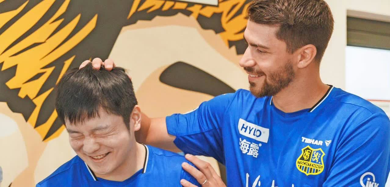 如果说樊振东德甲第一场有遭遇战/对面发球抽象等客观原因，第二场跟杜达打就是明明白