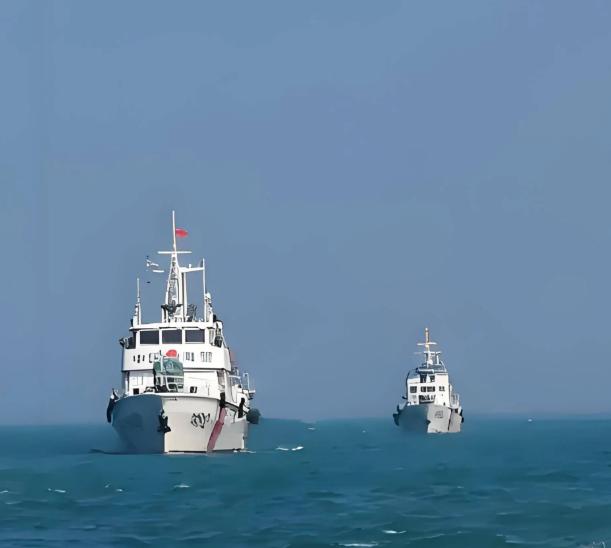 菲律宾对黄岩岛划设非法领海基线，美军派出航母逼中方服软，中方果断出动大批舰机！