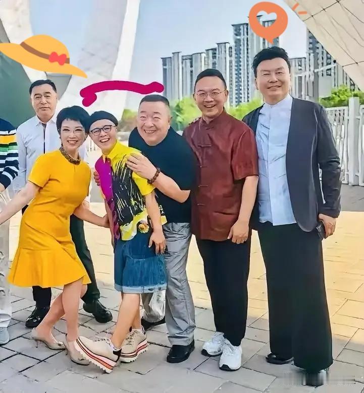 【一个孤身一人，一个是妻子跑了】妻子：胡佳娜张泽群于2013年5月与胡佳娜低