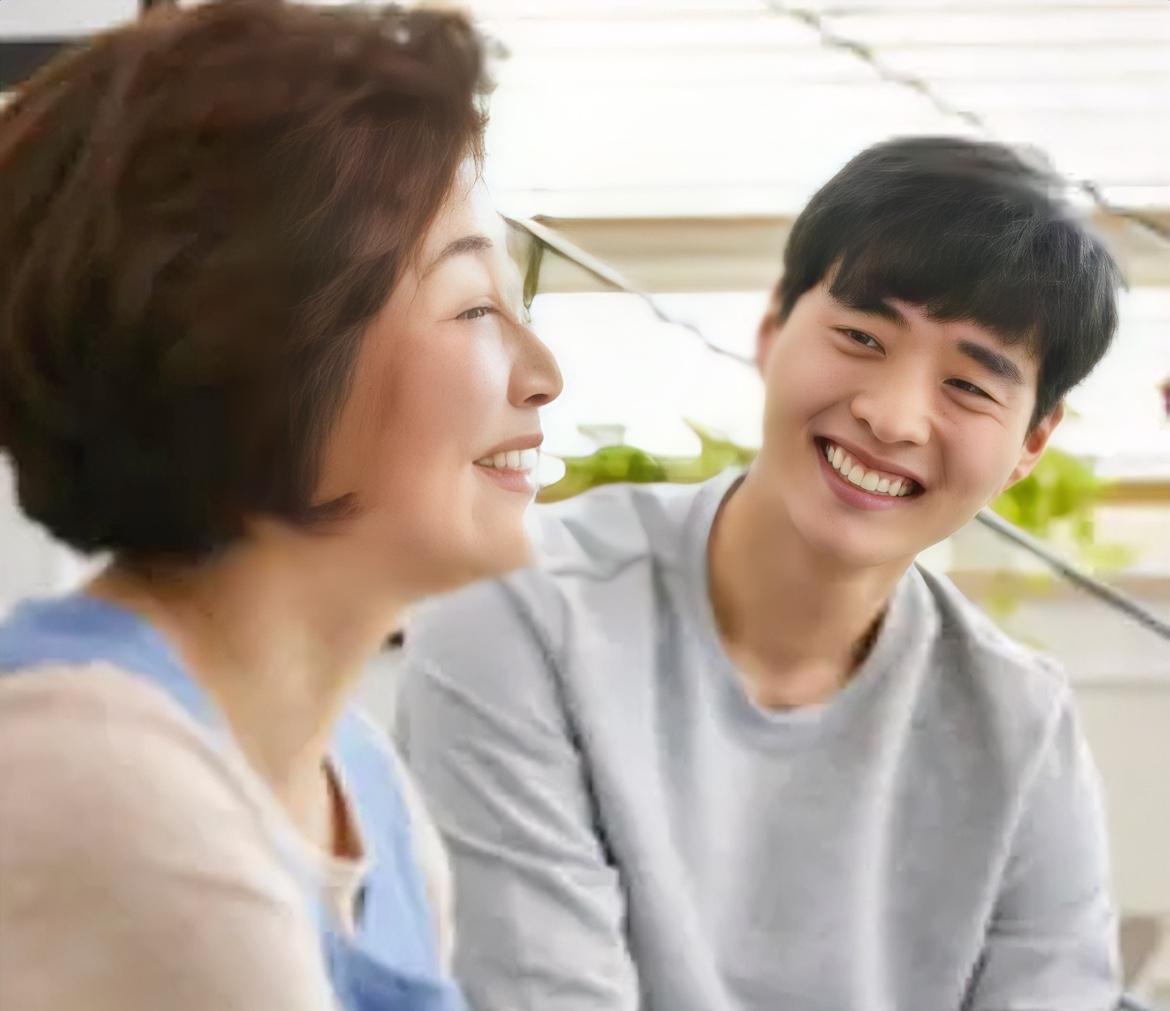 有一种好婆婆比恶婆婆更可怕。一位读者倾诉了她令人窒息的“幸福”生活：孩子出生后，