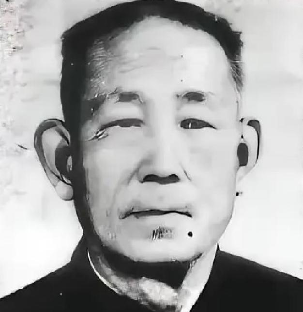 1944年，伪军旅长莫正民见日军大势已去，决定率部起义反正加入八路军，谁知这时，