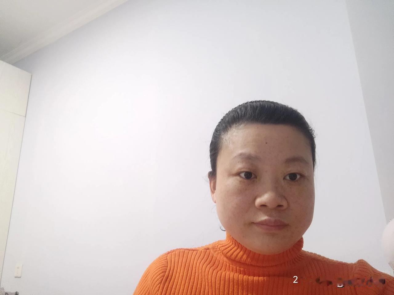 我有子宫肌瘤，好好休养一个多月，4月份来月经量少多了，子宫肌瘤选择做手术还是中医