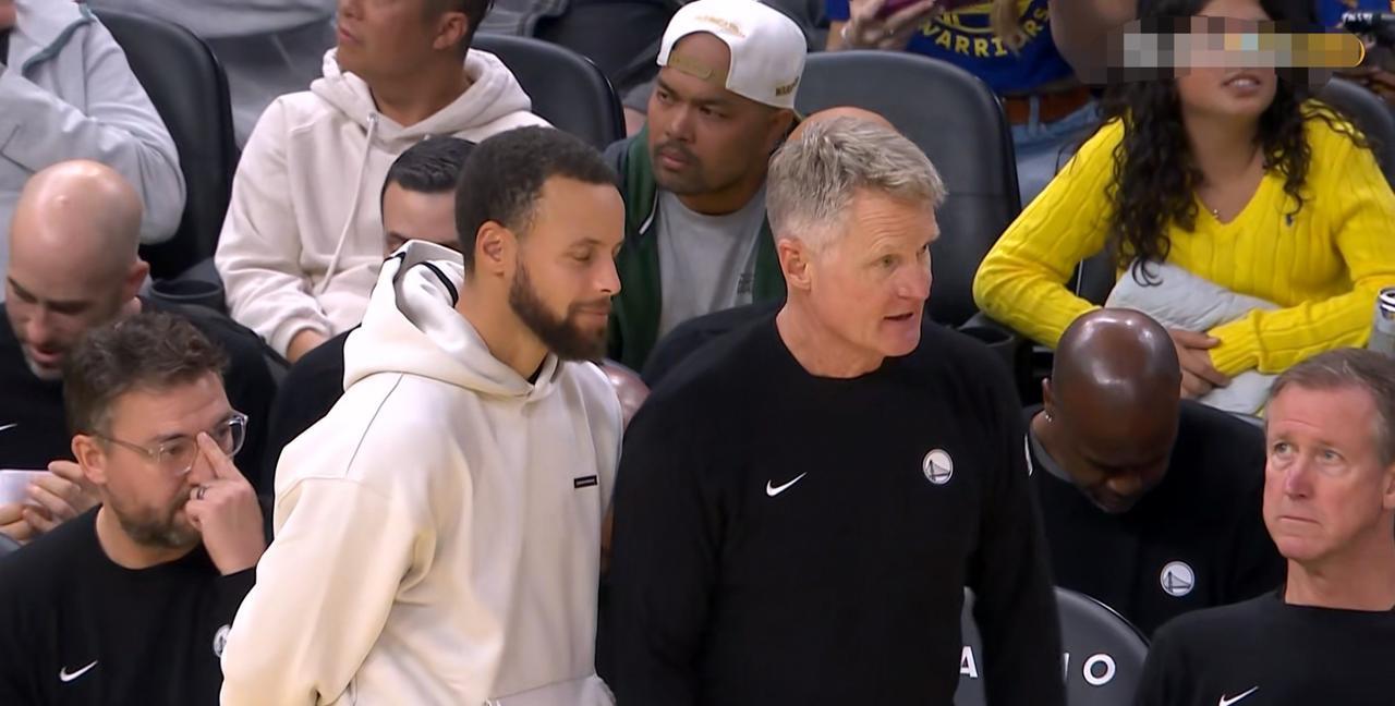 勇士老将霍福德真是太会说话了！在今天勇士主场以114：83大胜步行者的赛后采访中