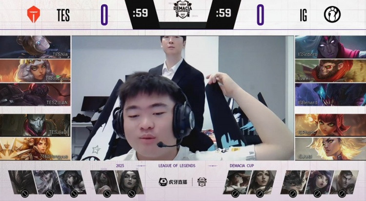 从i5到超神! JiaQi烬厚积薄发接管比赛 Wei十杀难C TES赢首局