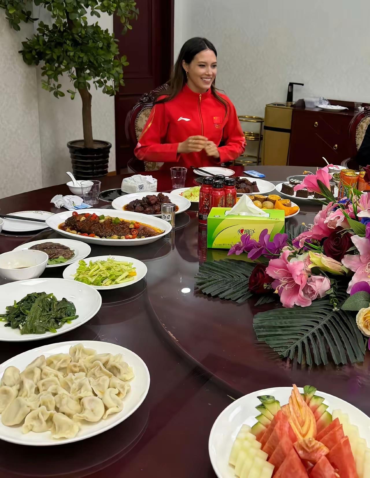 谷爱凌800万冬奥奖金全捐冰雪公益，点亮1200双山区孩子的滑雪梦！