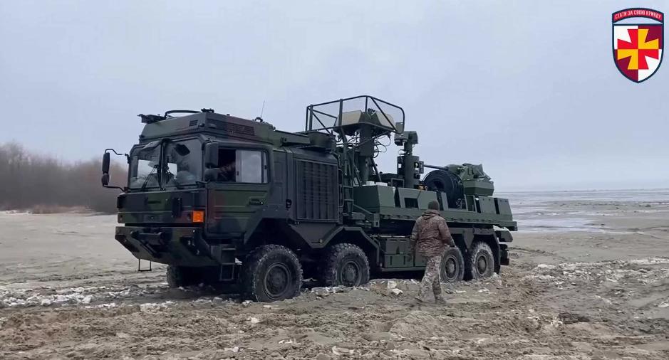 乌克兰军队部署英国防空导弹系统乌克兰部署了首个英制MSI-DS防空系统来对付