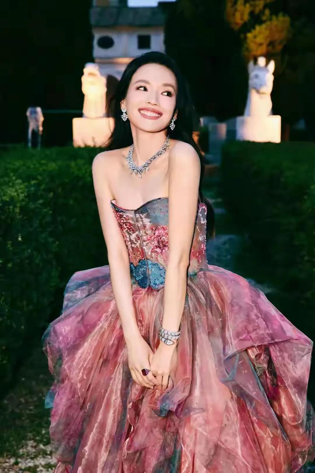 50岁的人了，好不真实啊，一点也没有衰老迹象。