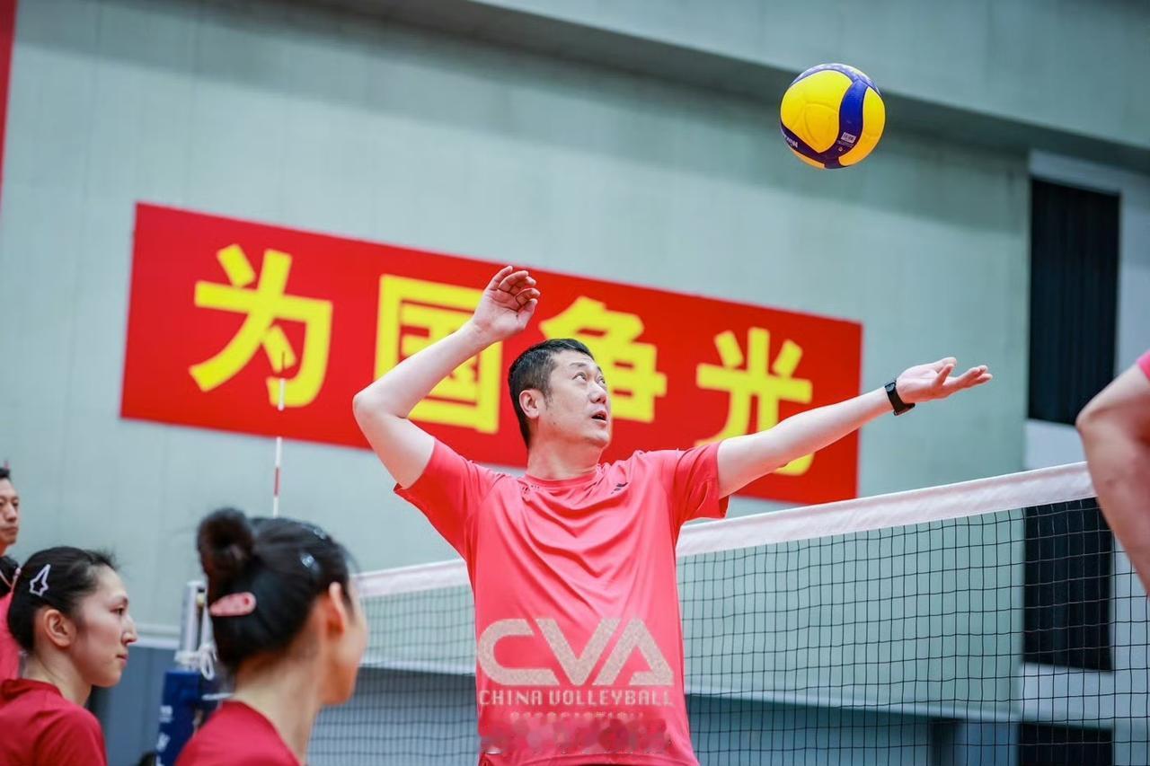 从公开课看女排训练：问题重重今天下午16:30，央视记者来到国家体育总局训练