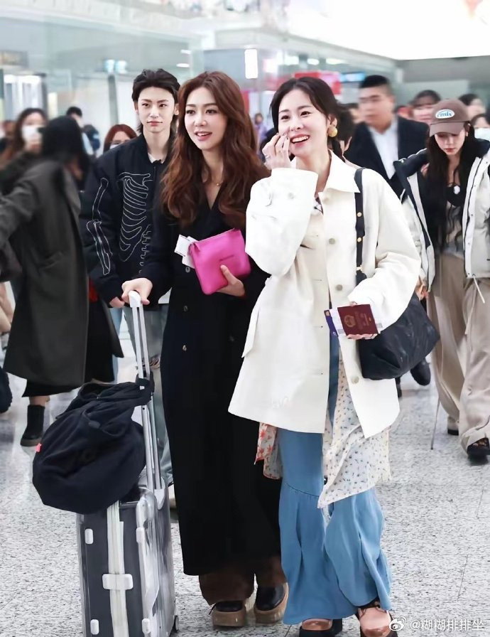 薛凯琪单看的时候，没感觉有多漂亮，可是一合影，气质就出来了