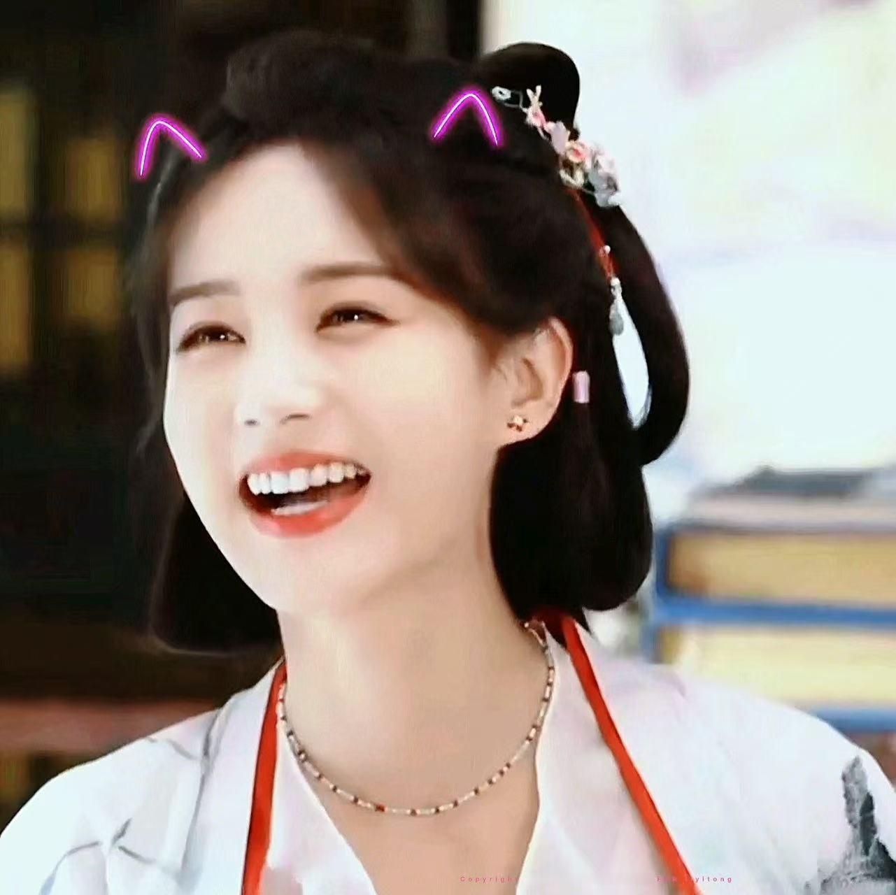 李一桐真拉了这波回应速度满分，与其让别人乱猜，不如自己先躺平认领“拉垮”实绩，这