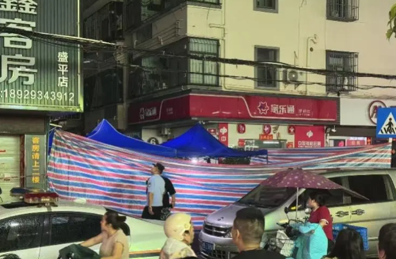 深圳龙岗发生房屋沉降，官方：已封控周边房屋，原因正调查6月16日傍晚，深圳市龙